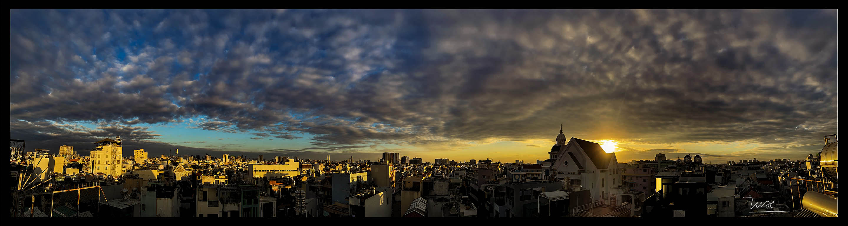 Tu viện cuối năm